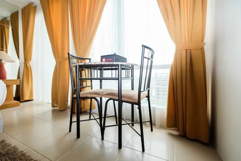 Южный Тангеранг: Modern and Chic Studio Altiz Bintaro Residence