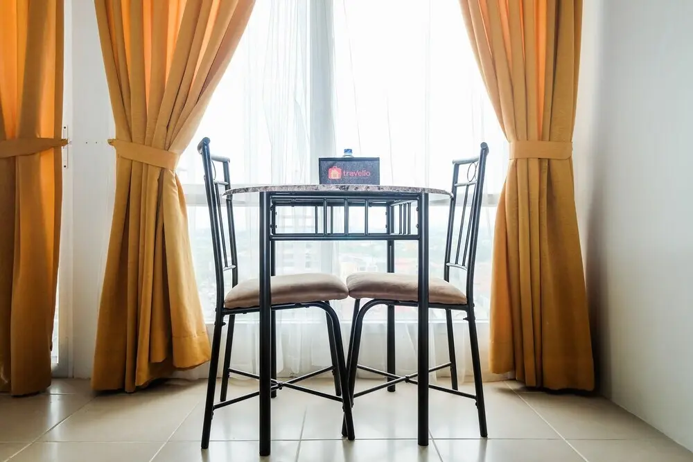 Южный Тангеранг: Modern and Chic Studio Altiz Bintaro Residence