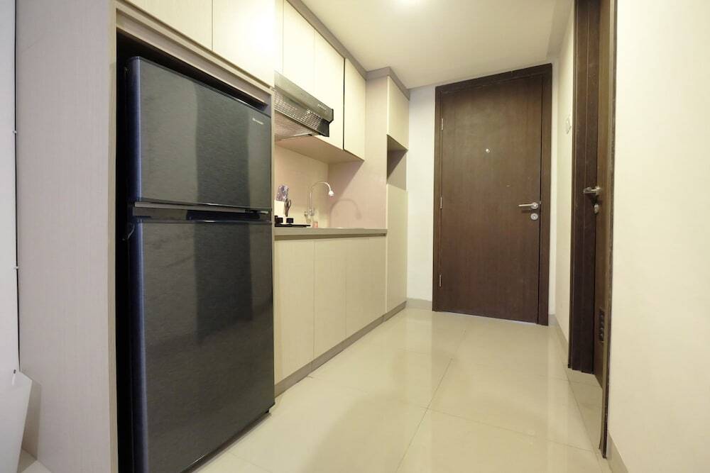 Джакарта: Modern Studio The H Residence near MT Haryono