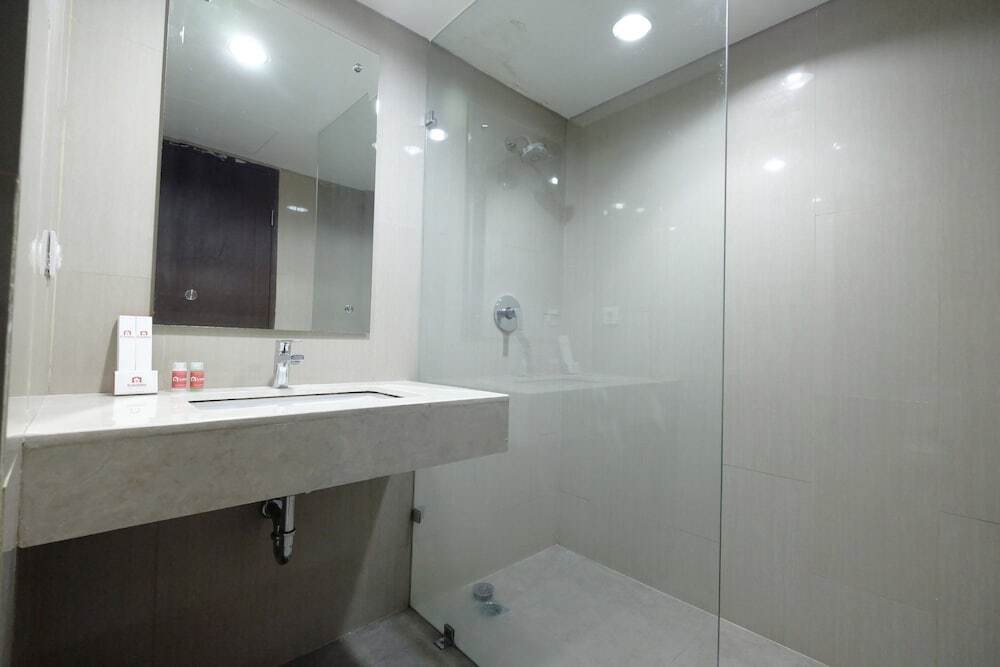 Джакарта: Modern Studio The H Residence near MT Haryono