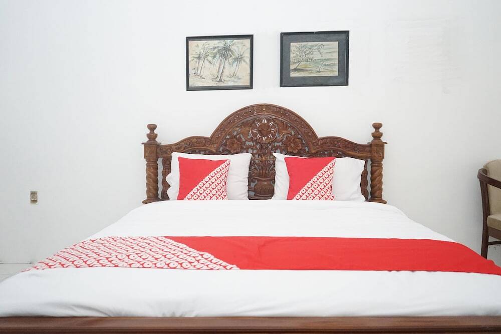 Сунгайлиате: Oyo 1148 Pelangi Hotel New Teluk Uber