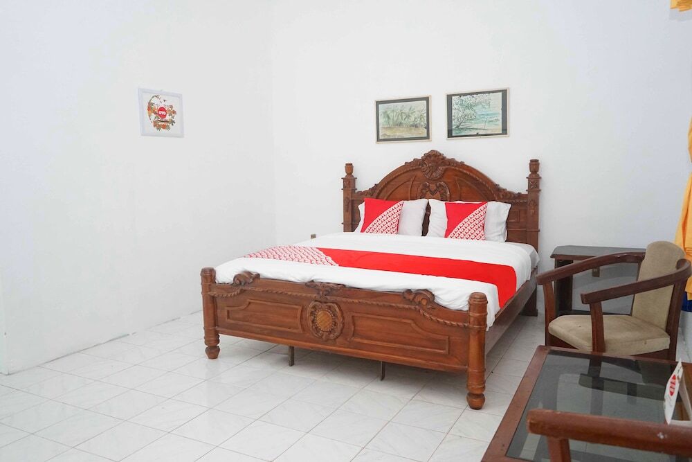 Сунгайлиате: Oyo 1148 Pelangi Hotel New Teluk Uber
