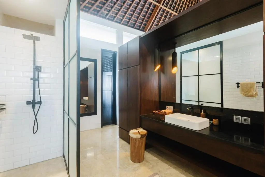 Чангу: Villa Tamarind - NY Loft style Town House, 5min walk to Echo Beach