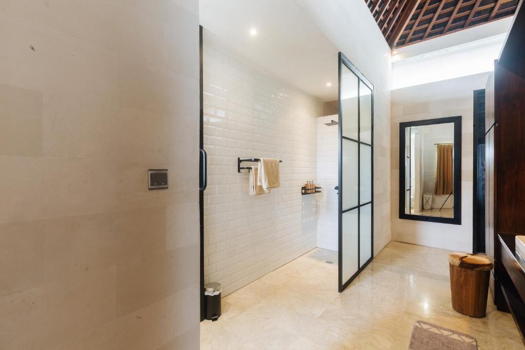 Чангу: Villa Tamarind - NY Loft style Town House, 5min walk to Echo Beach