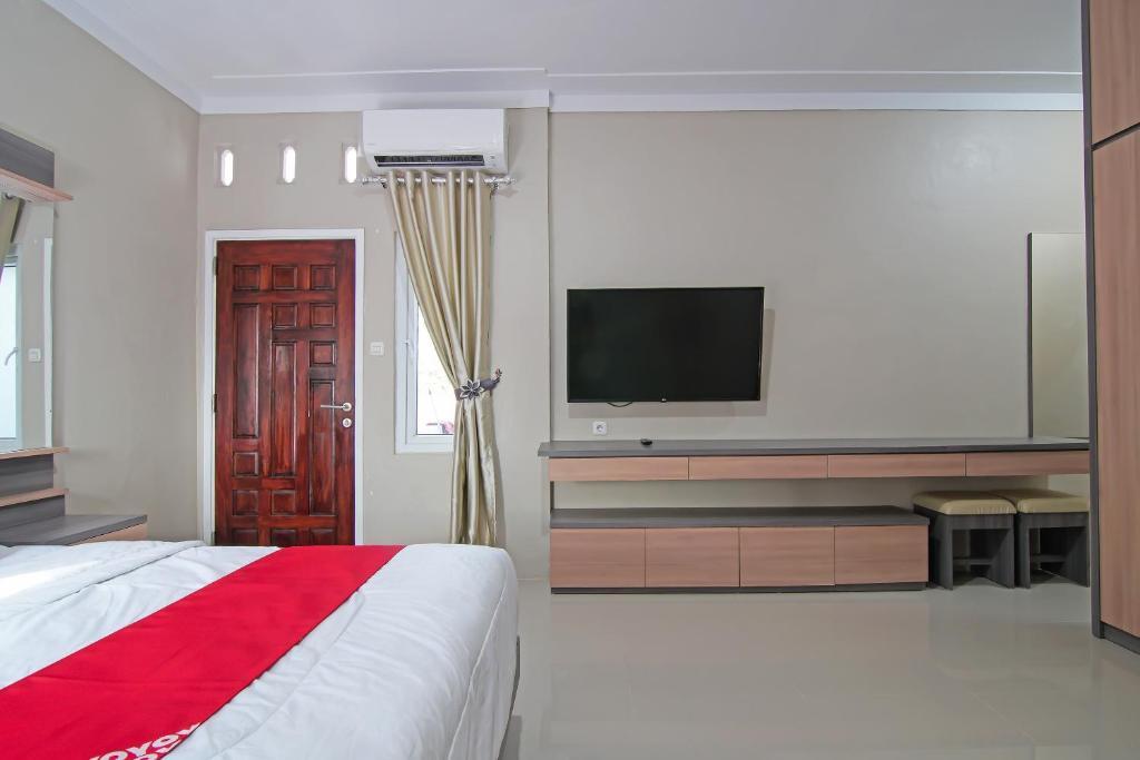 Пеканбару: OYO 91681 Raysa Homestay