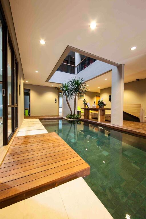 Куруг: M Suite Karawaci