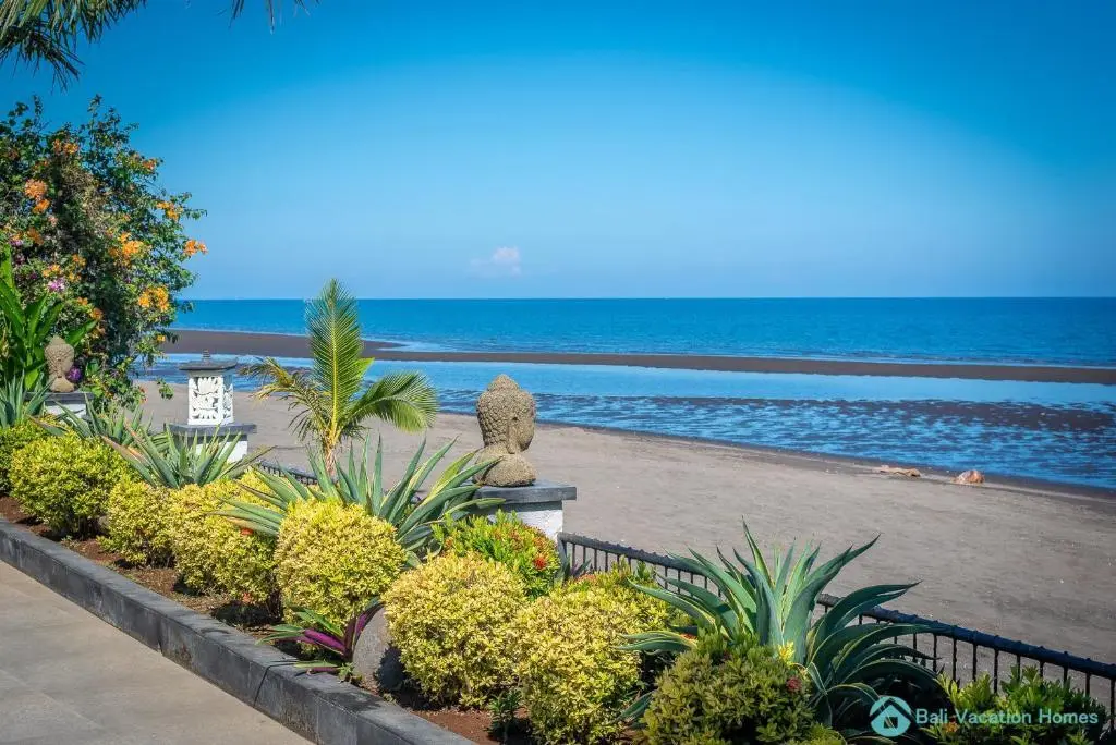 Умеаньяр: Villa Kamboja - Intimate Luxury Lovina Beach Villa