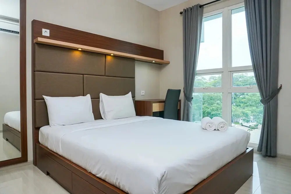 Джакарта: Elegant and Beautiful 2BR at Citra LakeSuites Apartment