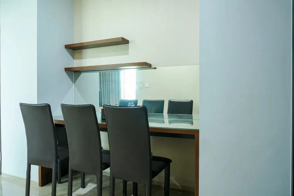 Джакарта: Elegant and Beautiful 2BR at Citra LakeSuites Apartment