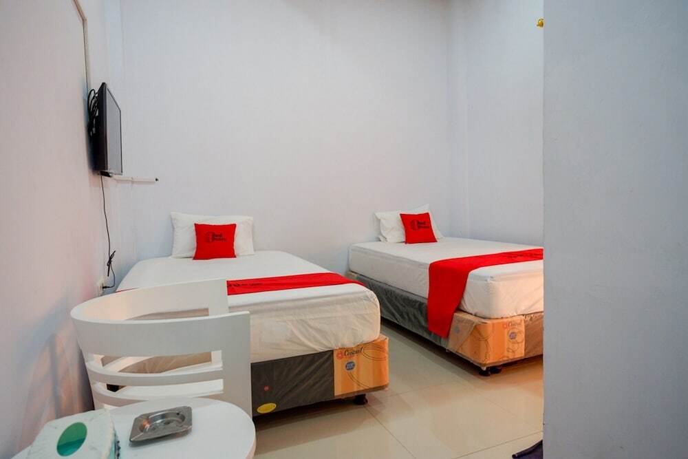 Баубау: RedDoorz near Betoambari Airport Bau Bau