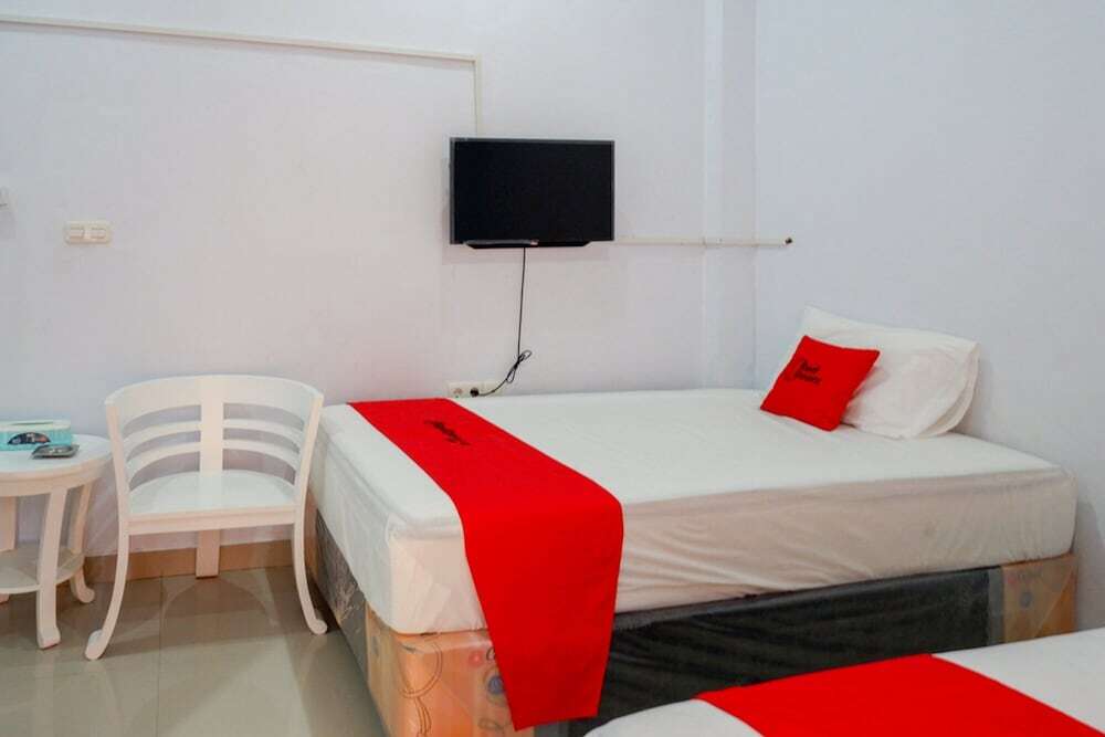 Баубау: RedDoorz near Betoambari Airport Bau Bau