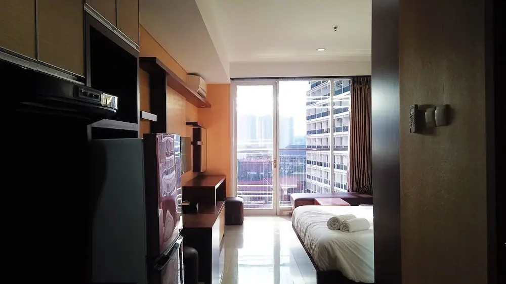Бандунг: Spacious Studio Room Dago Suites Apartment near ITB