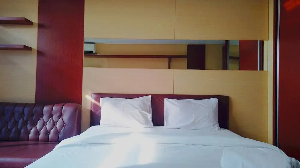 Бандунг: Spacious Studio Room Dago Suites Apartment near ITB