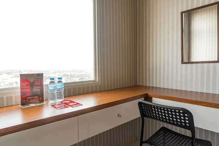 Тангеранг: RedDoorz Apartment @ Ayodhya Tangerang