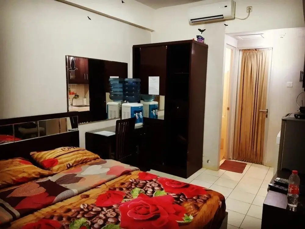 Депок: Apartemen Margonda Residence 2 by Andrew