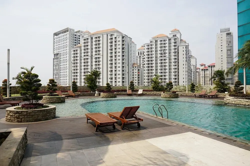 Джакарта: 2BR Apartment at Central Park Residence near Mall