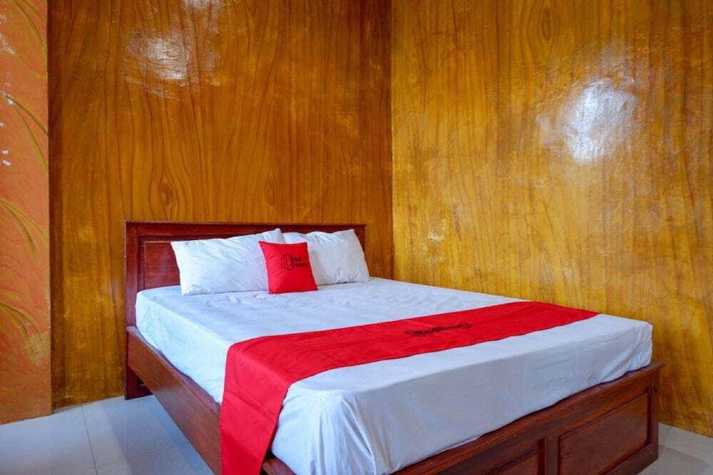 Баубау: RedDoorz near Kamali Beach Bau Bau