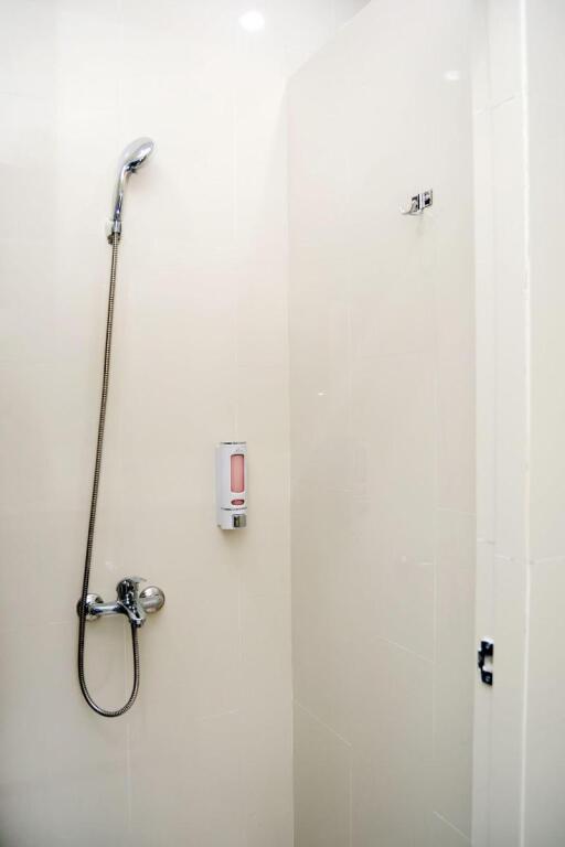 Медан: RedDoorz Hostel @ Capsule Inn Medan