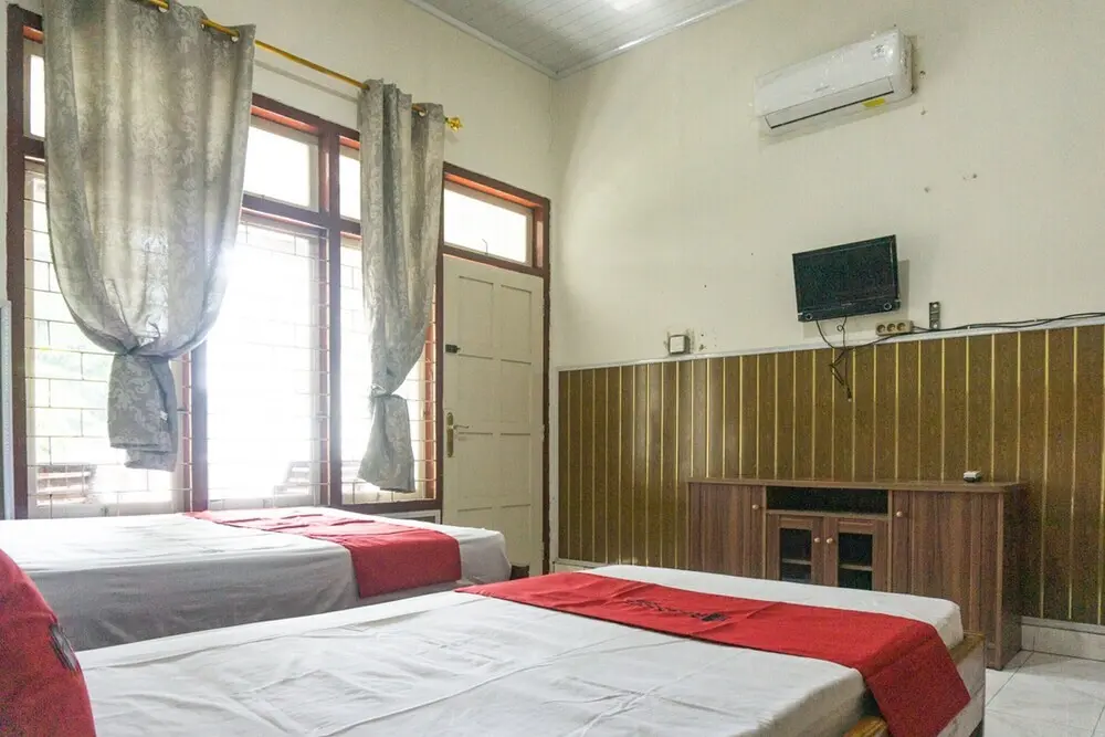 Таливанг: RedDoorz @ Taliwang Sumbawa Barat