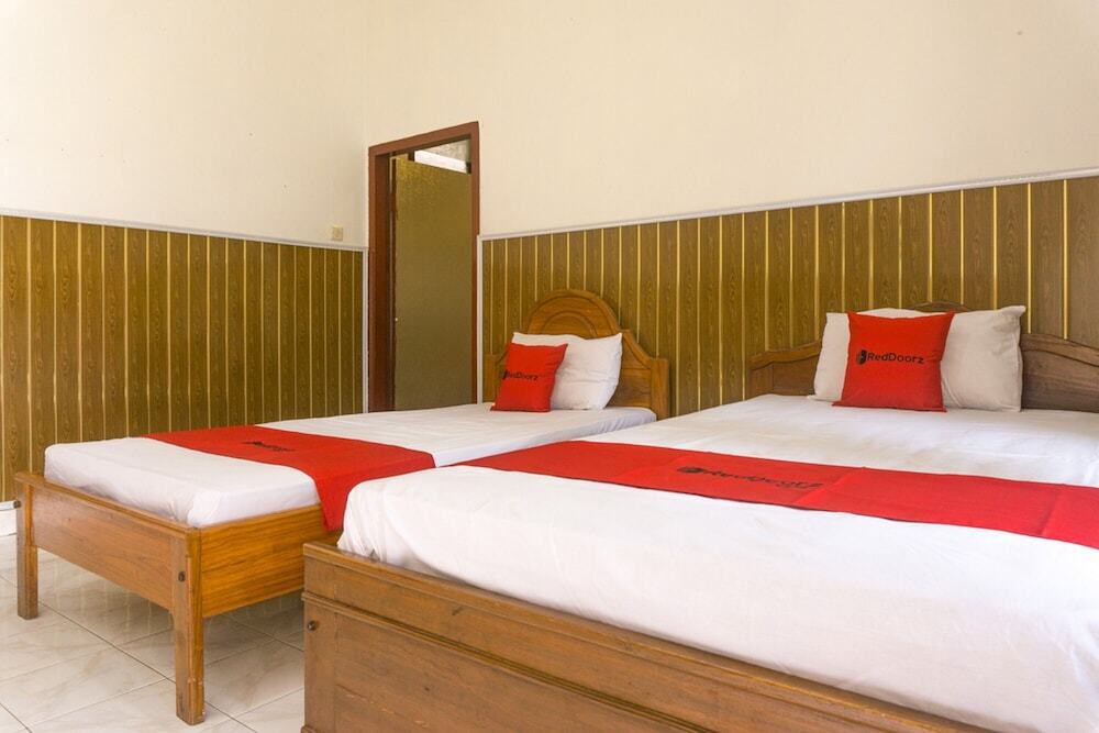 Таливанг: RedDoorz @ Taliwang Sumbawa Barat