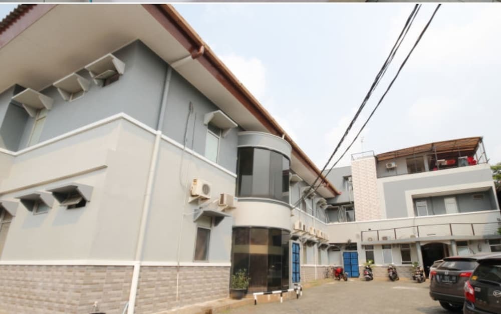 Джакарта: Residence Mudham 75
