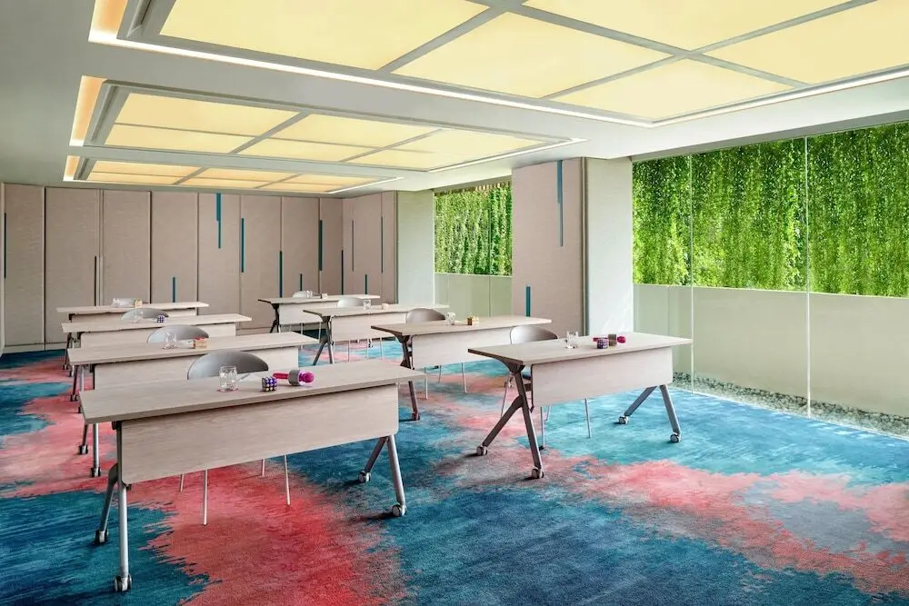 Кута: Aloft Bali Kuta at Beachwalk