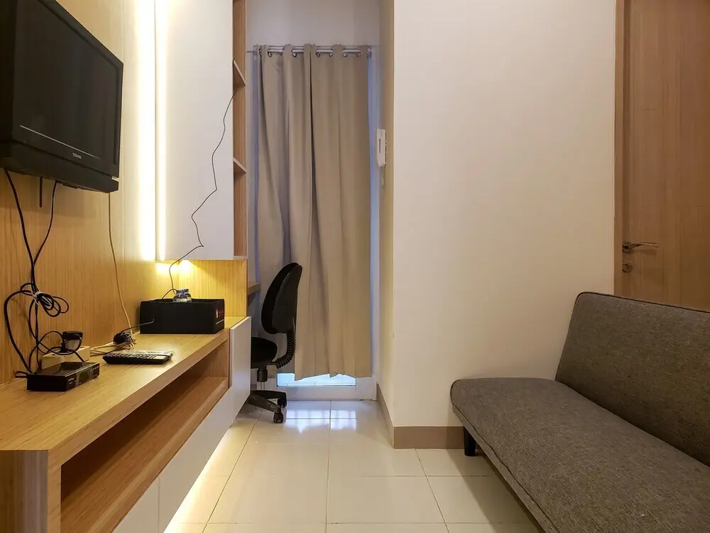 Южный Тангеранг: Minimalist And Tidy 2Br Apartment At Tokyo Riverside Pik 2