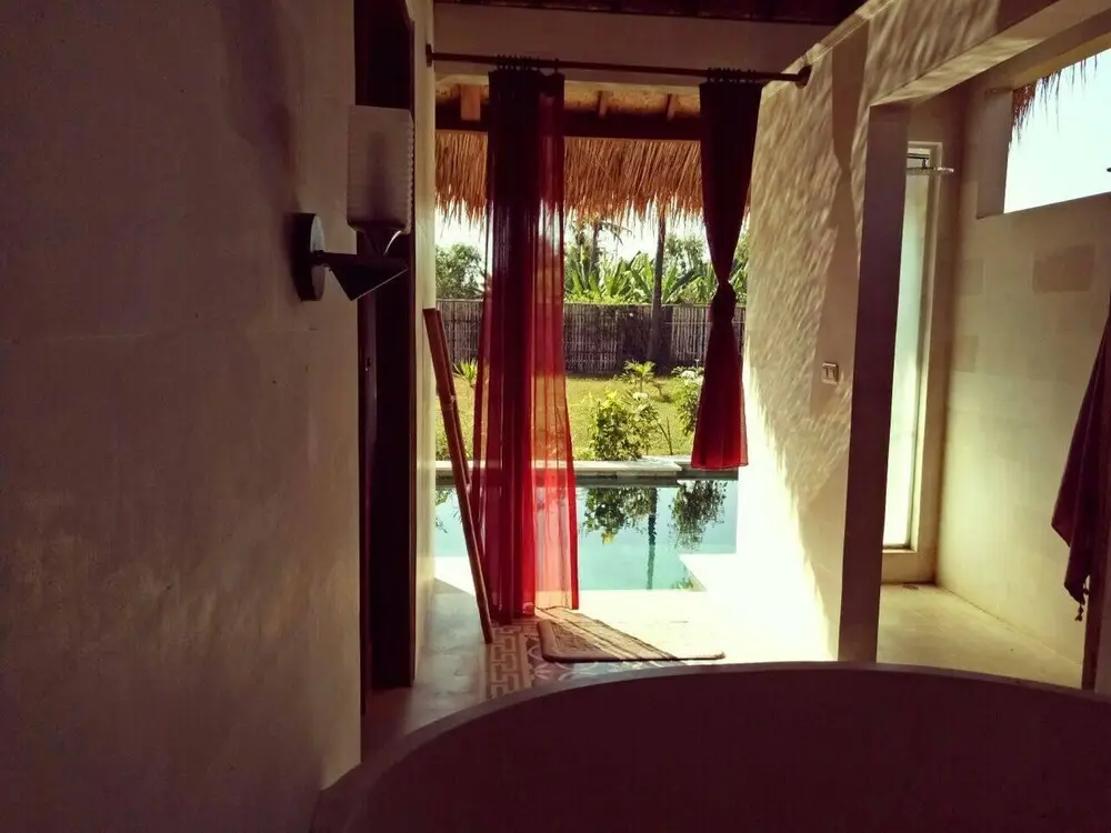 Гили Аир: Estate-like Luxury Pool Villa in Gili Air