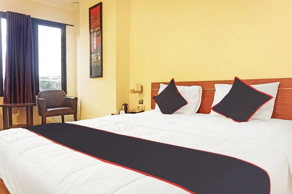 Джакарта: SUPER OYO Collection O 91409 Hotel Fiducia Otista 153 - 157