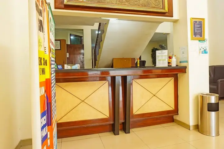 Джакарта: SUPER OYO Collection O 91409 Hotel Fiducia Otista 153 - 157