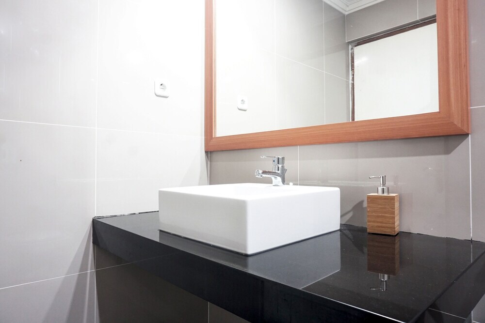 Южный Тангеранг: Collection O 92122 Series Hotel Serpong