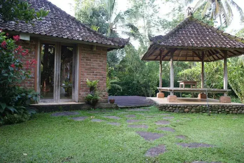 Пенебел: Prana Dewi Mountain Resort