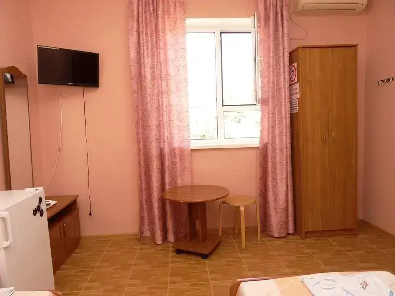 Витязево: Таисия