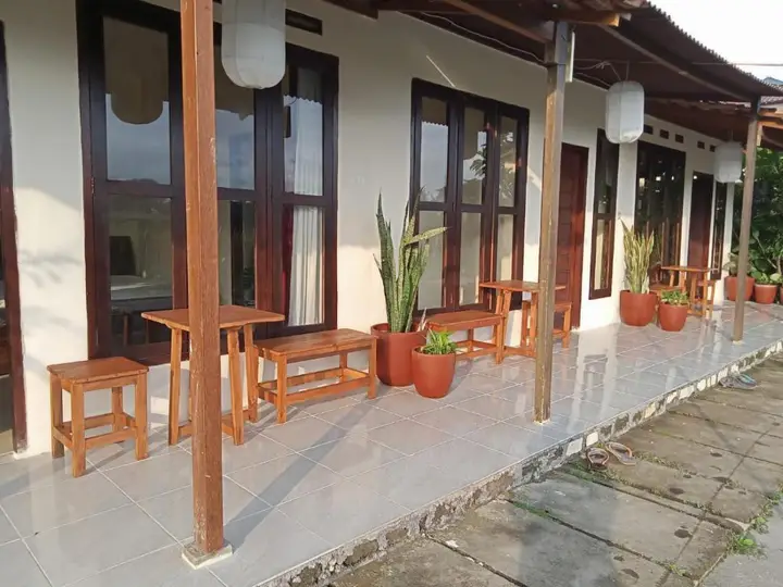 Слеман: Rosella Cottage - Homestay - Kitchen Yogyakarta