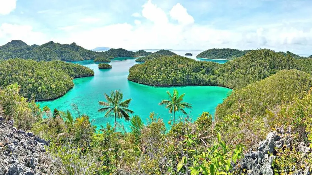 Соронг: Raja ampat travel