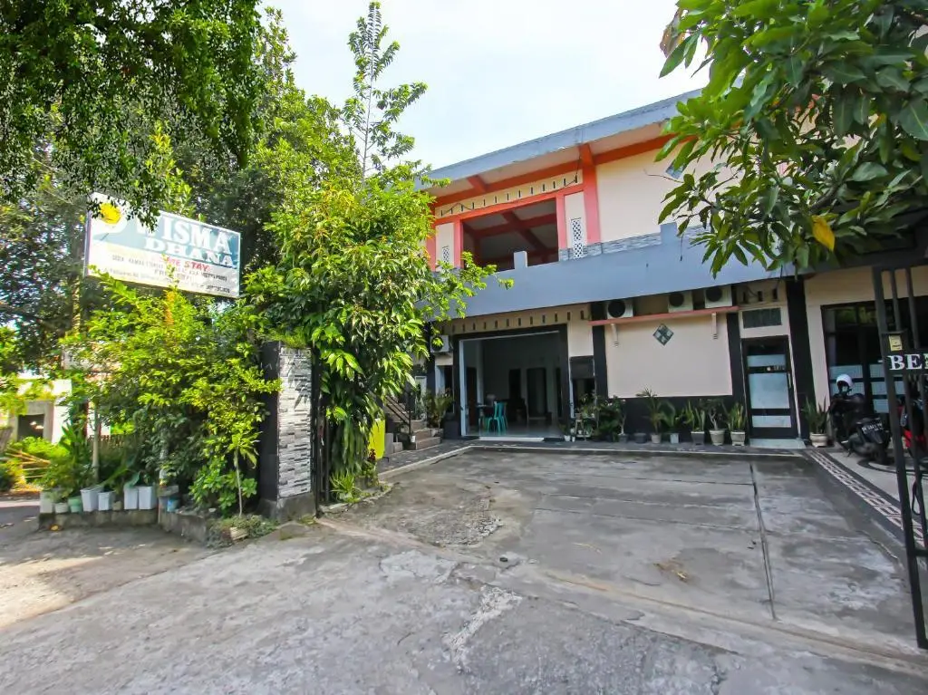 Прайя: OYO 92095 Wisma Dhana Syariah