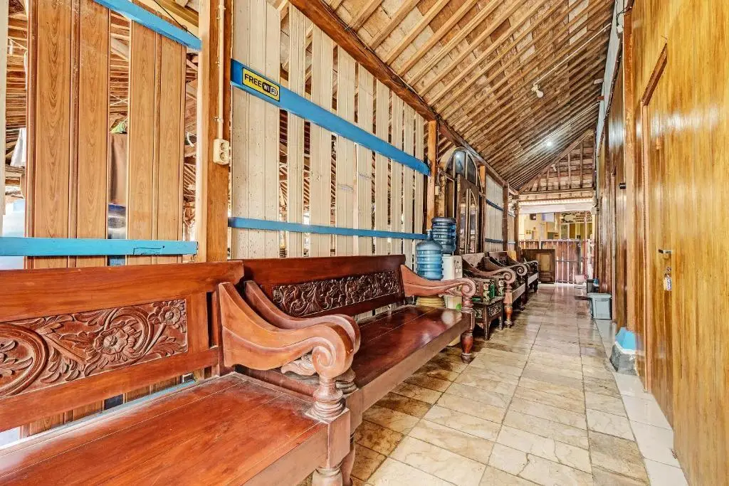 Джокьякарта: SPOT ON 91916 Joglo Doyong Homestay Syariah