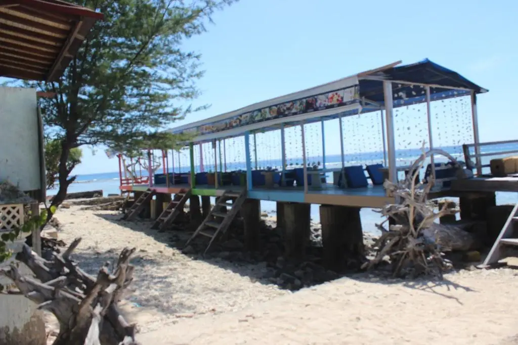 Гили Траванган: Coral Beach Seaside