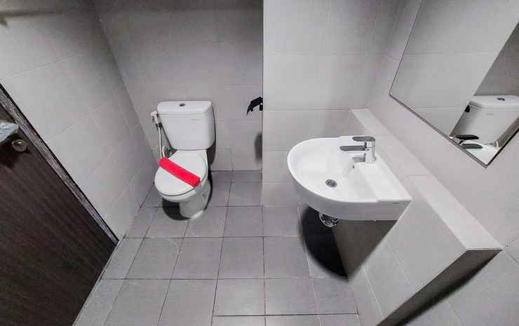 Южный Тангеранг: Cozy and Nice Studio at Bintaro Icon Apartment By Travelio