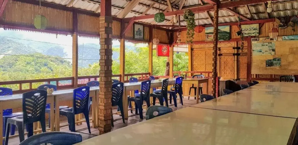 Энде: Kelimutu Lodge Moni at Desa Wisata Waturaka