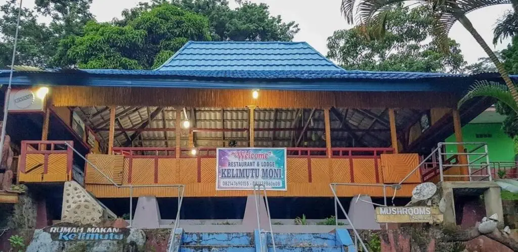 Энде: Kelimutu Lodge Moni at Desa Wisata Waturaka