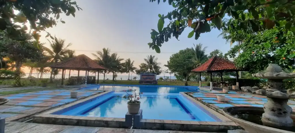 Белитунг: lorin beach resort belitung