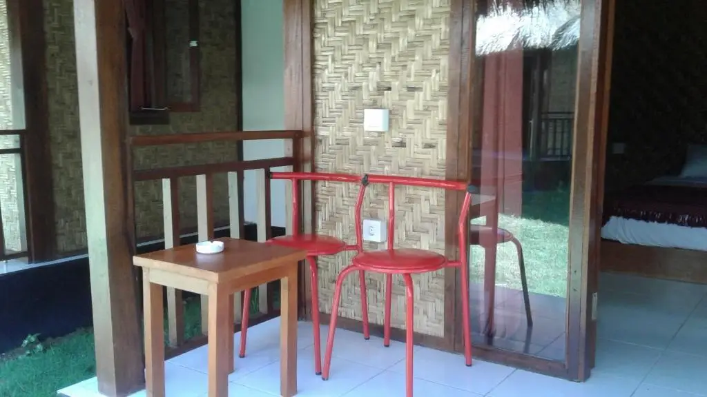 Jerowaru: Airas' Garden Homestay ECO Bungalows