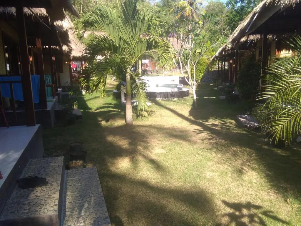 Jerowaru: Airas' Garden Homestay ECO Bungalows
