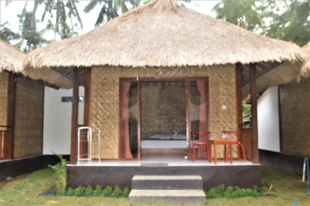 Jerowaru: Airas' Garden Homestay ECO Bungalows