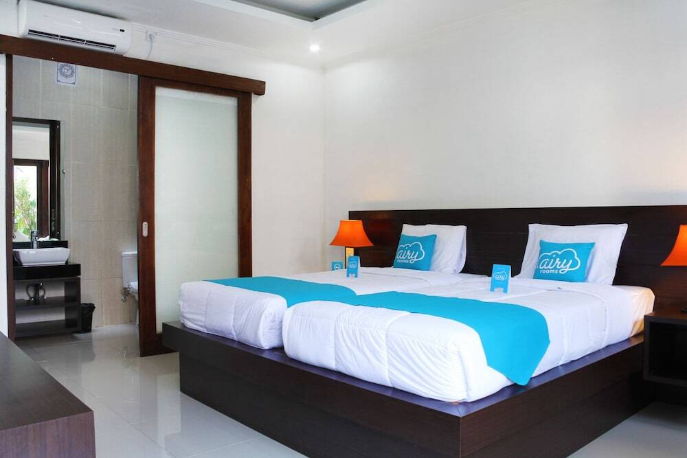Падангсамбиан: Airy Seminyak Kerobokan Tangkuban Perahu Tunjung Dua Bali