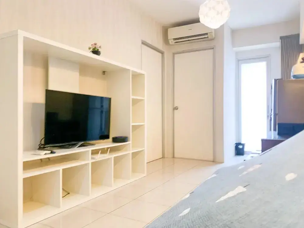 Джакарта: Nice Designed And Elegant 2Br At Green Bay Pluit Apartment