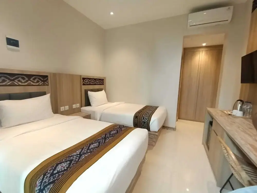 Лабуан-Баджо: Dejavu 2.0 Hotel Labuan Bajo Komodo