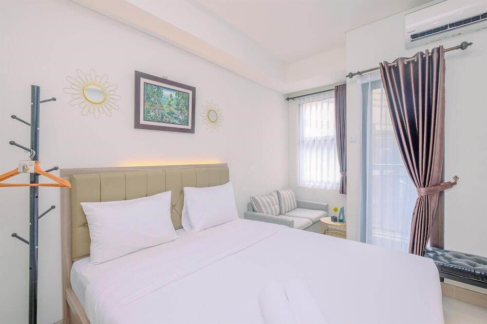 Депок: Nice Studio At Transpark Cibubur Apartment