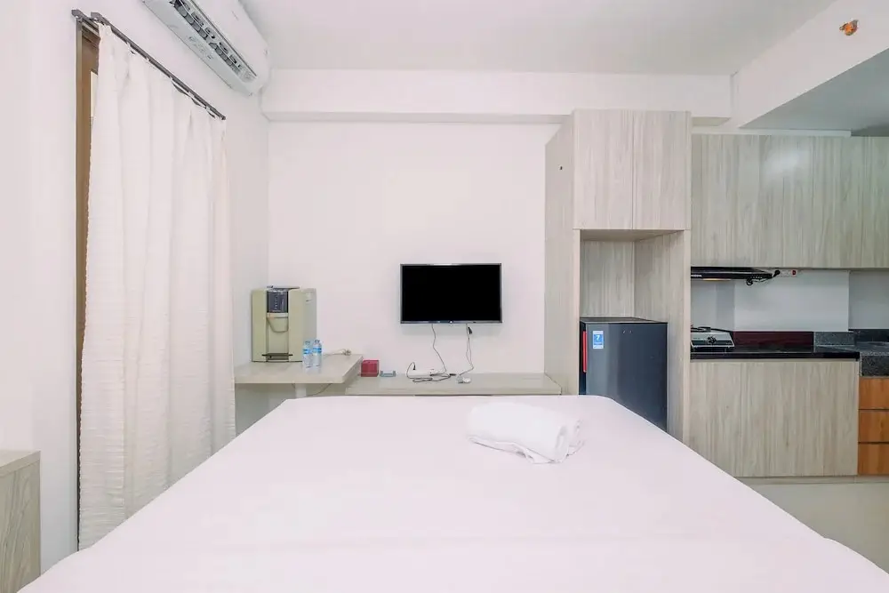 Депок: Modern Studio Transpark Cibubur Apartment Near Shopping Mall